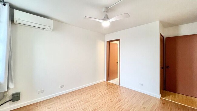 Building Photo - 3161 Ala Ilima St