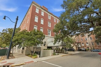 Building Photo - 321 Abercorn St