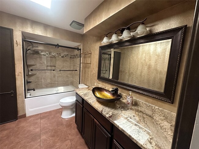 Building Photo - 12423 Woodlake Ln