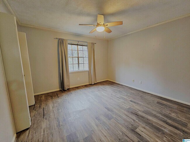 Building Photo - 3425 Sandner Ct