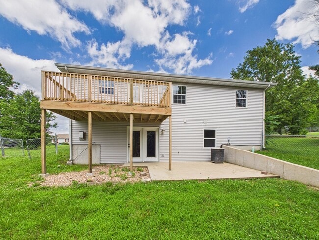 Building Photo - 24625 Spencer Rd
