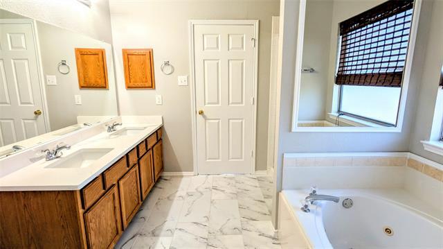 Building Photo - 4340 Highgate Rd