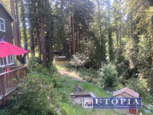 Building Photo - Gorgeous 4-bedroom, 2-bathroom Forest Lake Home with Deck, Office & Scenic Redwood Views