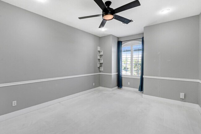 Building Photo - 4386 Bayhill Ln
