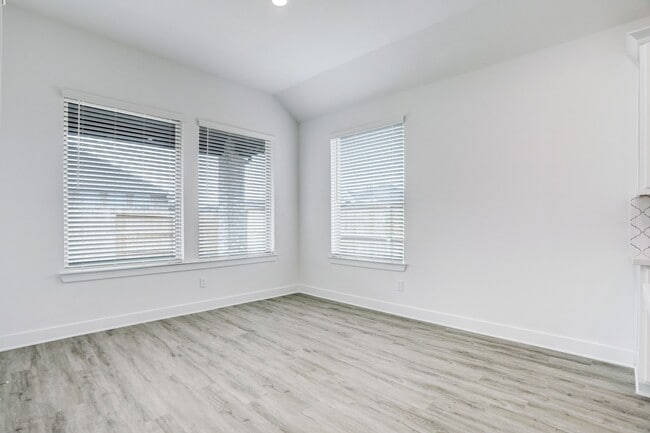 Building Photo - 3003 Lago Costa Dr