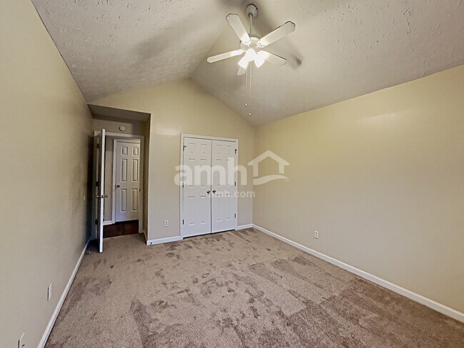 Building Photo - 309 Foxbriar Ct