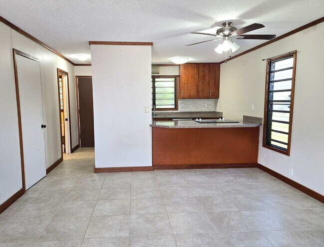 Building Photo - 2Br/1.5ba/2pkg Split Level Townhome - Pearlridge Aiea