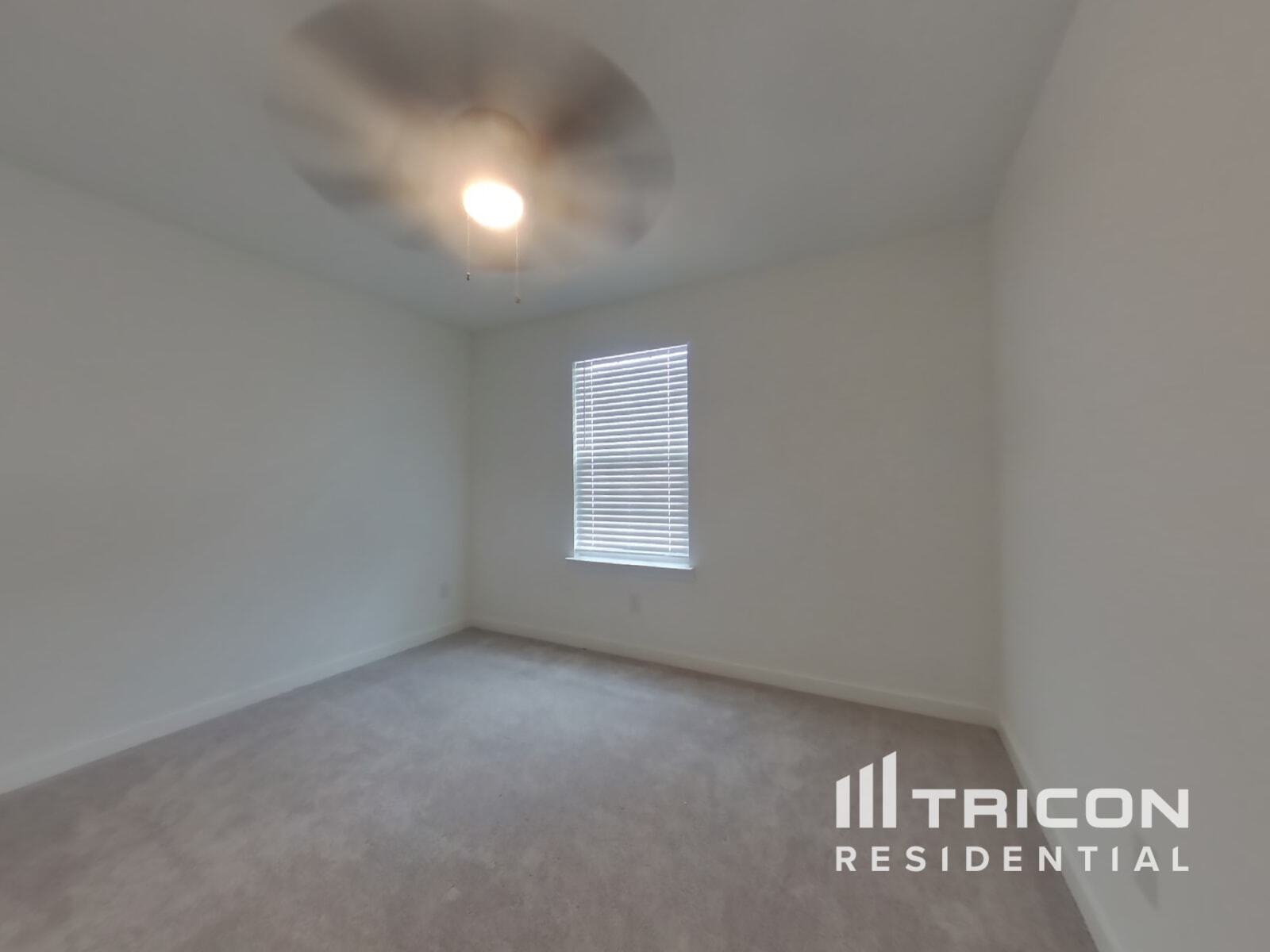 Building Photo - 2704 Brushy Lk Dr