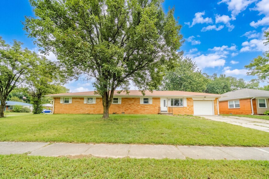 Building Photo - 7847 Southfield Dr