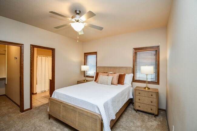 Building Photo - South Sioux Falls Rental with Open Layout ...