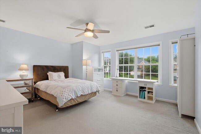 Building Photo - 47791 Macgill Ct