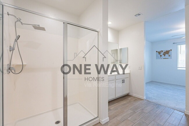 Building Photo - 9258 E Static Ave