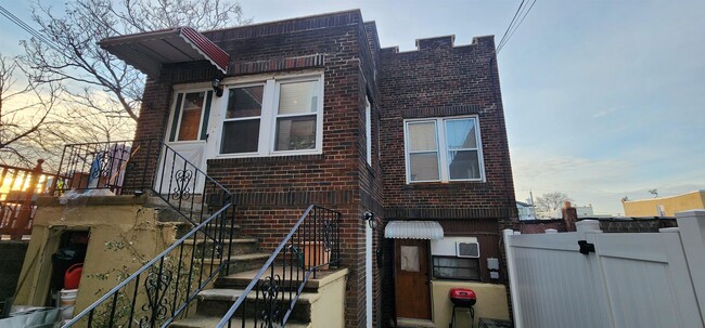 Building Photo - 6801 Durham Ave