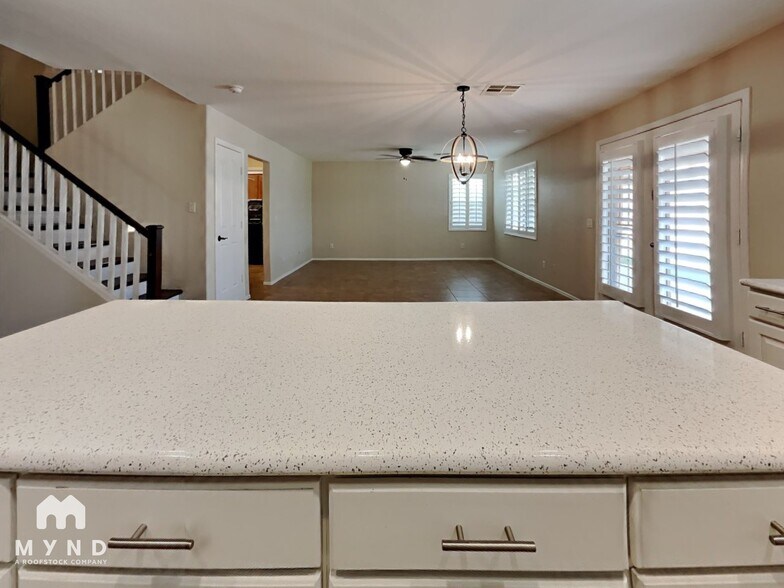 Building Photo - 981 N 169th Ave