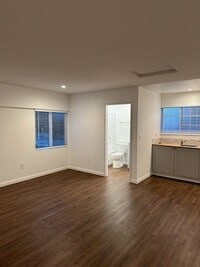 Building Photo - SOPHISTICATED ATTACHED STUDIO ADU!