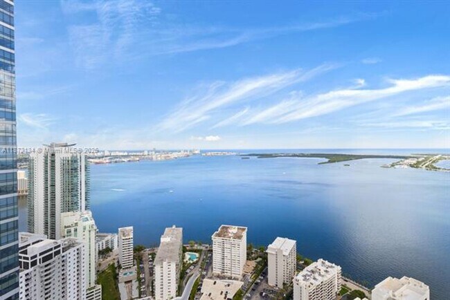 Building Photo - 1451 Brickell Ave