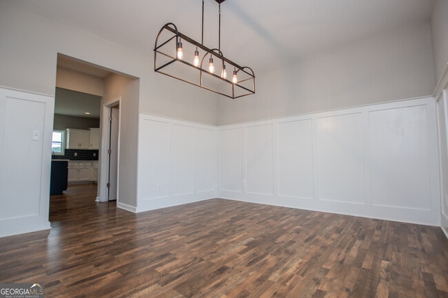 Building Photo - 132 Springwood Dr
