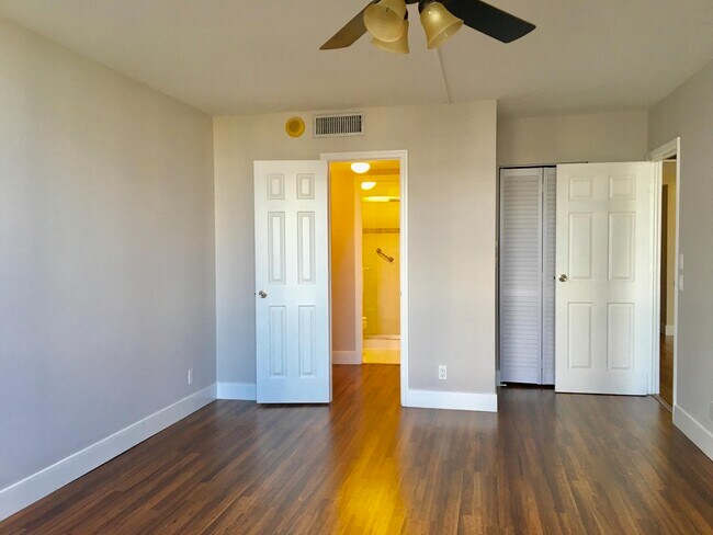 Building Photo - 600 Three Islands Boulevard