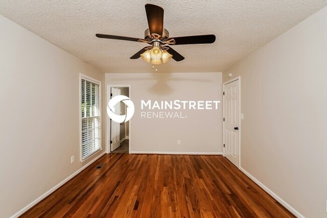 Building Photo - 3 Bedroom Pet-Friendly Home in PINSON, AL with Main Street Renewal