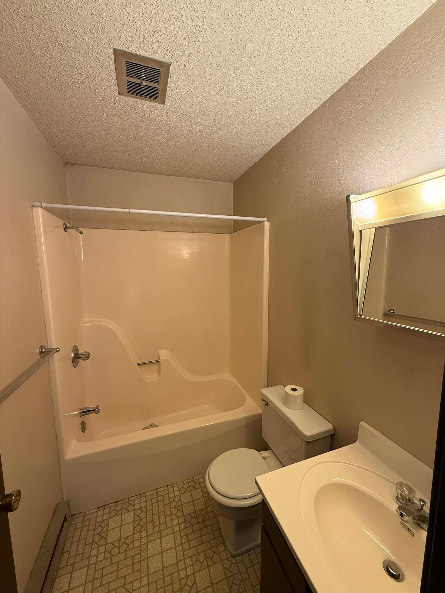 Bathroom - 203 S 6th St