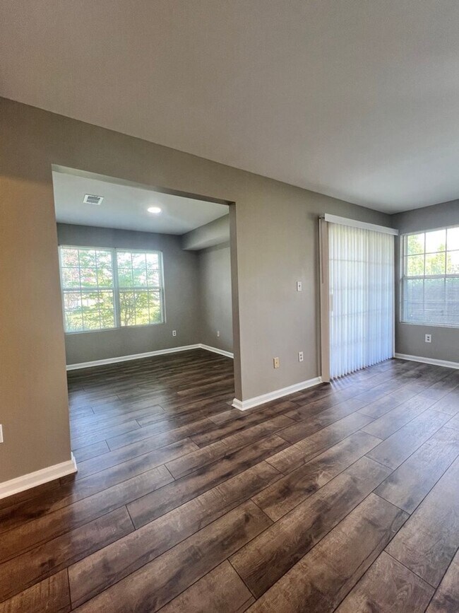 Building Photo - This 2-bedroom, 2-bathroom gem offers the ...