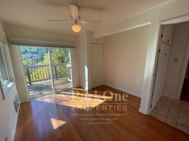 Building Photo - Spacious Home In Lafayette Hills