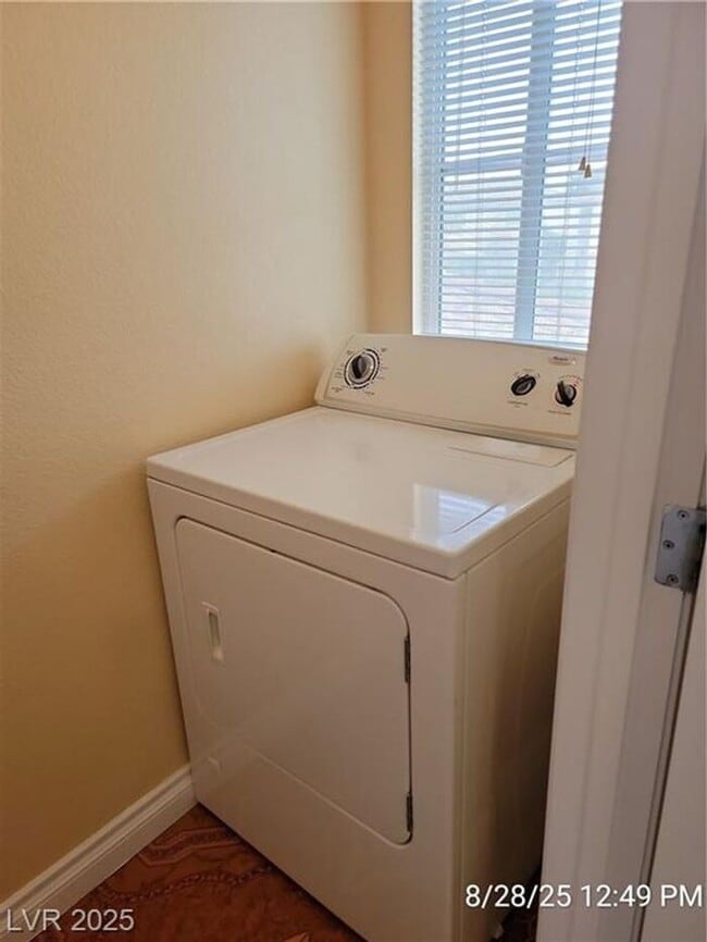 Building Photo - COMING SOON - Ready no later than Mid March