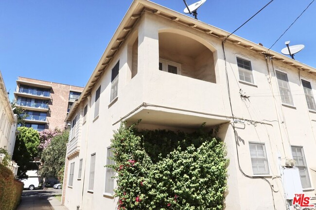 Building Photo - 210 S Spalding Dr