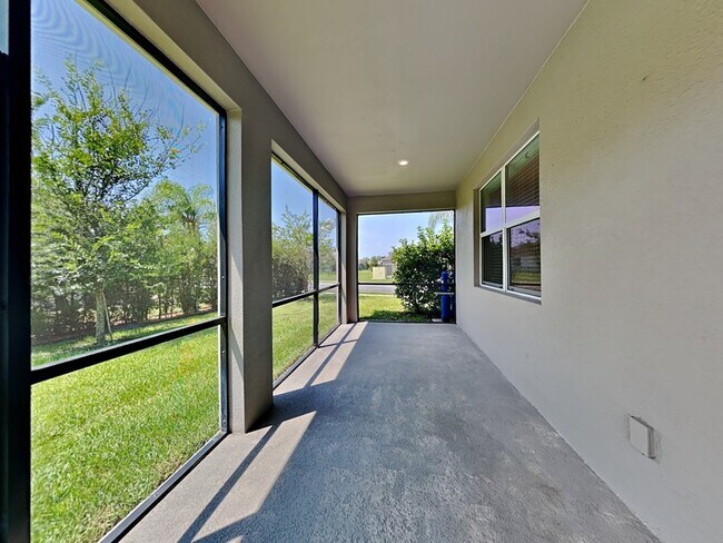 Building Photo - 472 Brunswick Dr