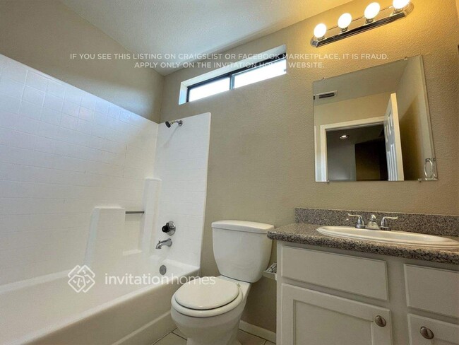 Building Photo - 217 Rolfe Dr