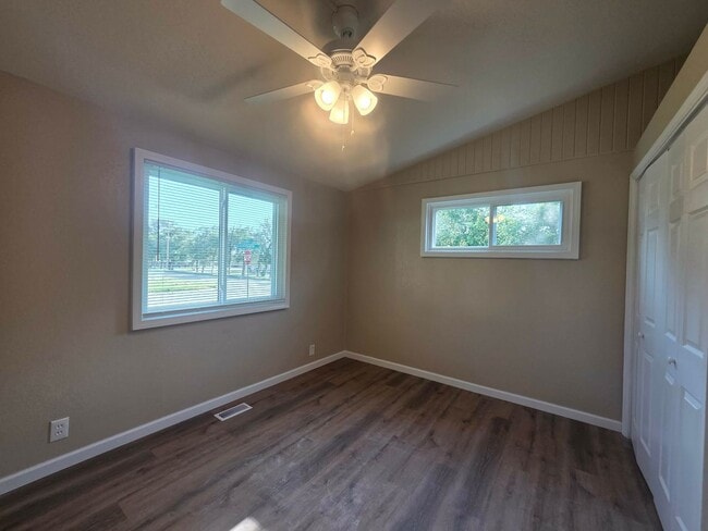 Building Photo - Beautifully Remodeled 3-Bedroom Home in Westwood!