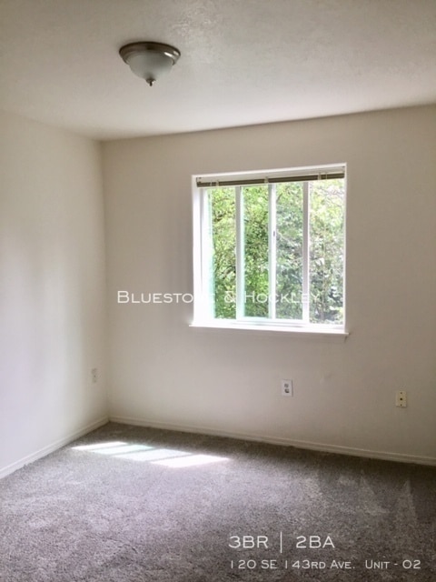 Building Photo - 120 SE 143rd Ave