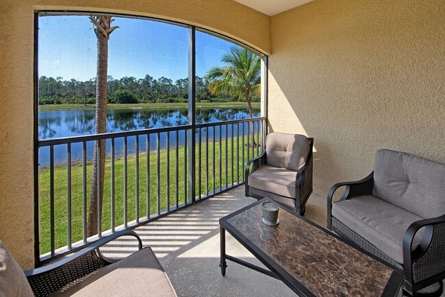 Building Photo - Available now as a turnkey furnished annual 2BR/2BA+Den Condo in Treviso Bay!