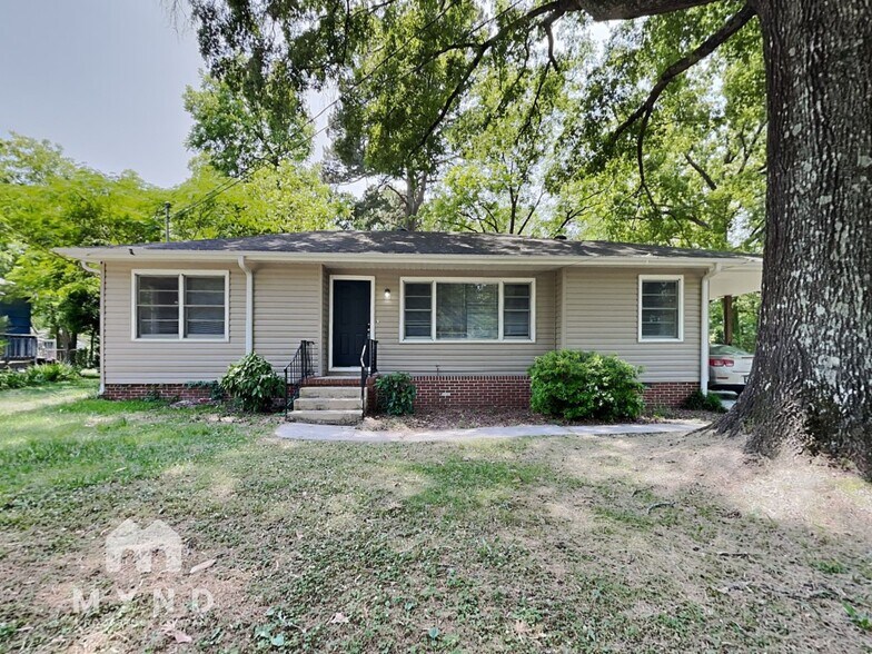 Primary Photo - 1329 5 Mile Rd