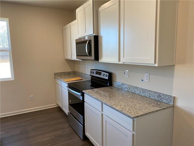 Building Photo - 38 Walnut Grv Wy