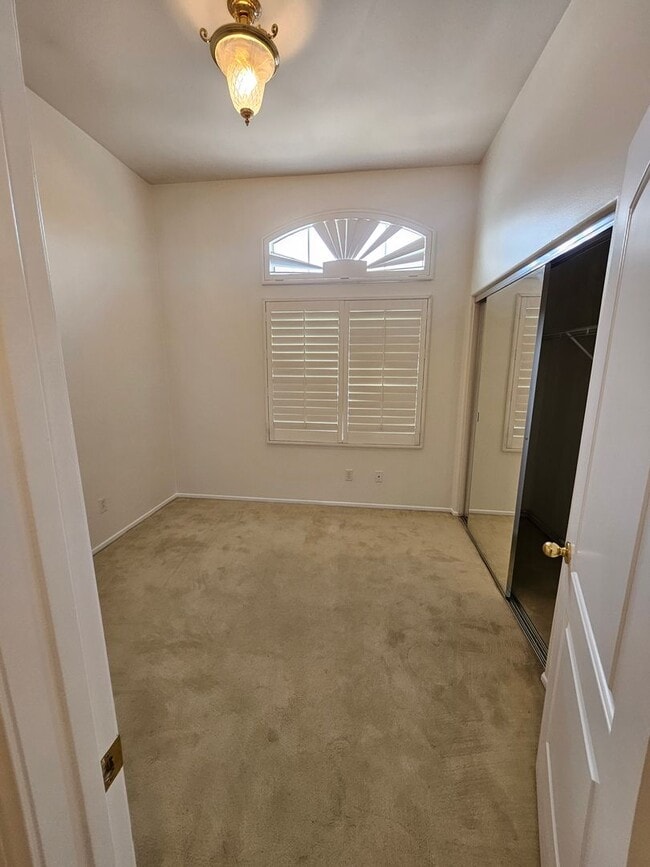 Building Photo - Cozy Bishop Ranch home!