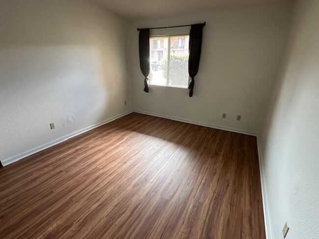 Building Photo - TOWNHOME - VILLAGE OF OAK CREEK - WILD TURKEY