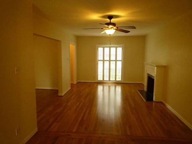 Building Photo - 4107 Riley St