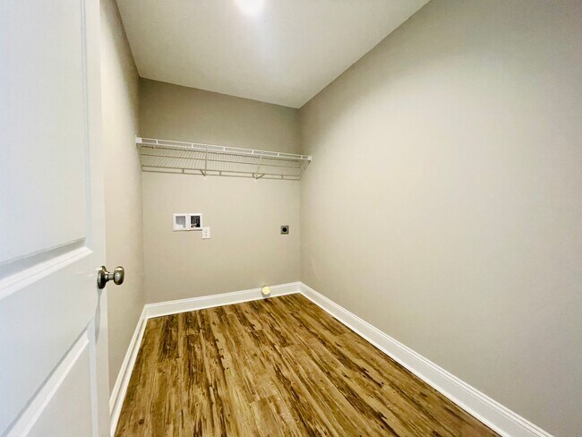 Building Photo - 1 year New 3bd / 2ba w/ high end finishes, right in the heart of Conway!!