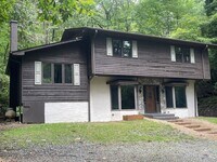 Building Photo - Private Home