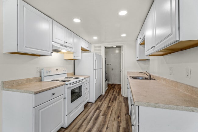 Building Photo - 791 Partridge Cmn