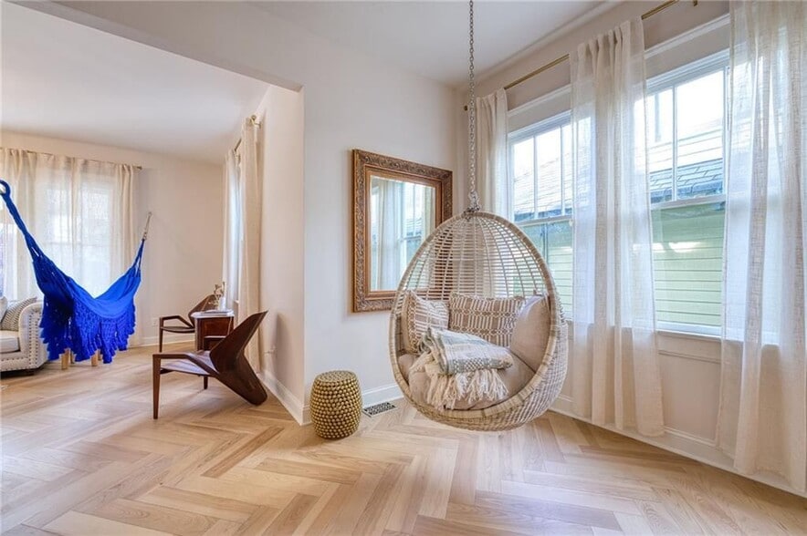 Building Photo - 85 Waddell St NE