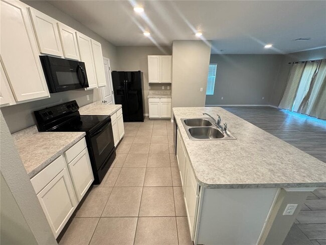 Building Photo - 2327 Ashberry Ridge Dr
