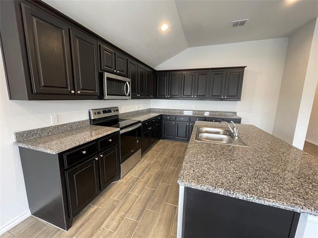 Building Photo - 5817 Brookville Dr