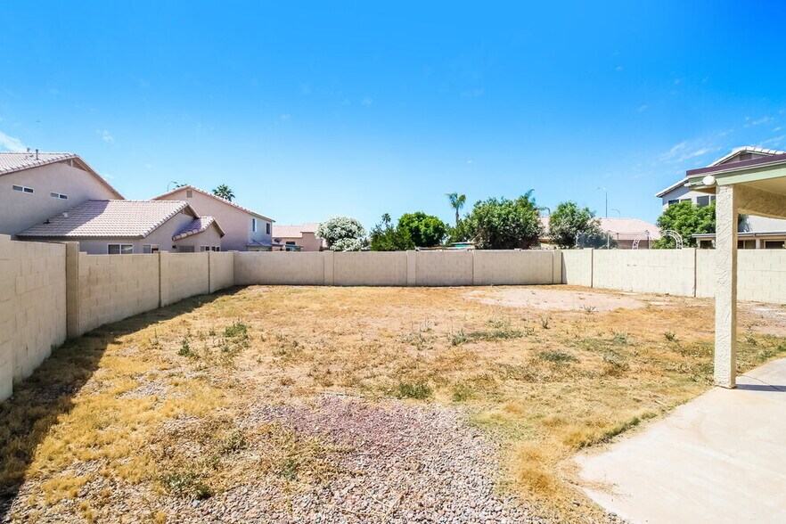 Building Photo - 927 E Glenmere Dr