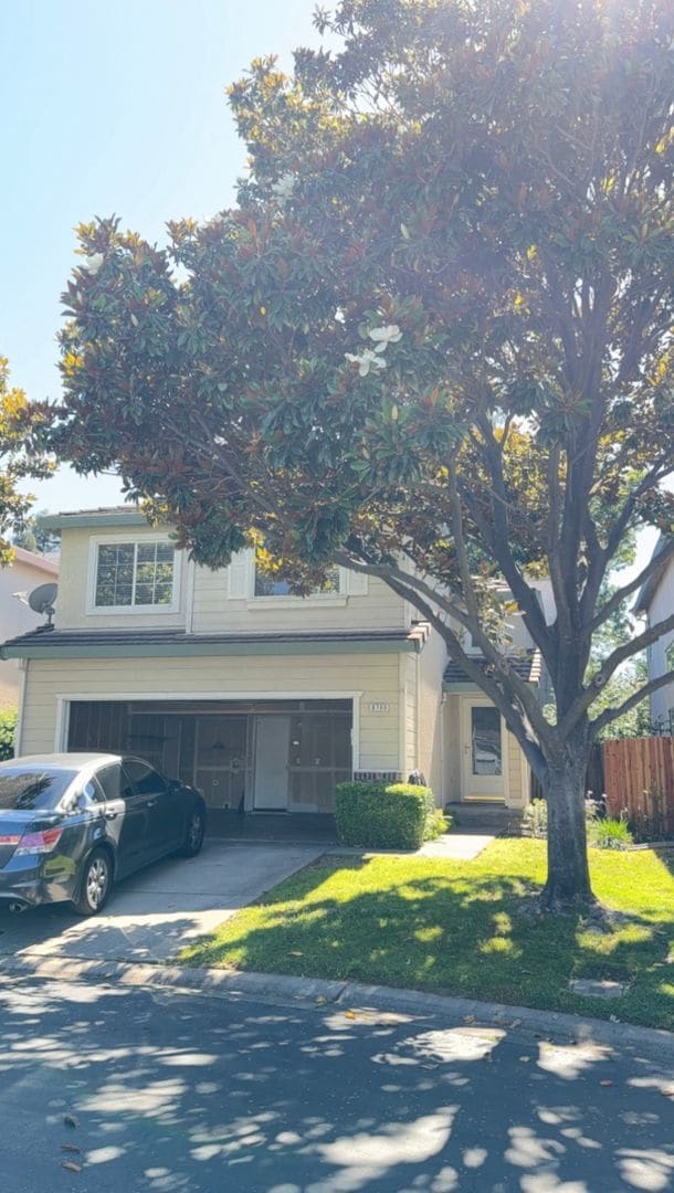 Building Photo - Gated Community Home in Cul-De-Sac