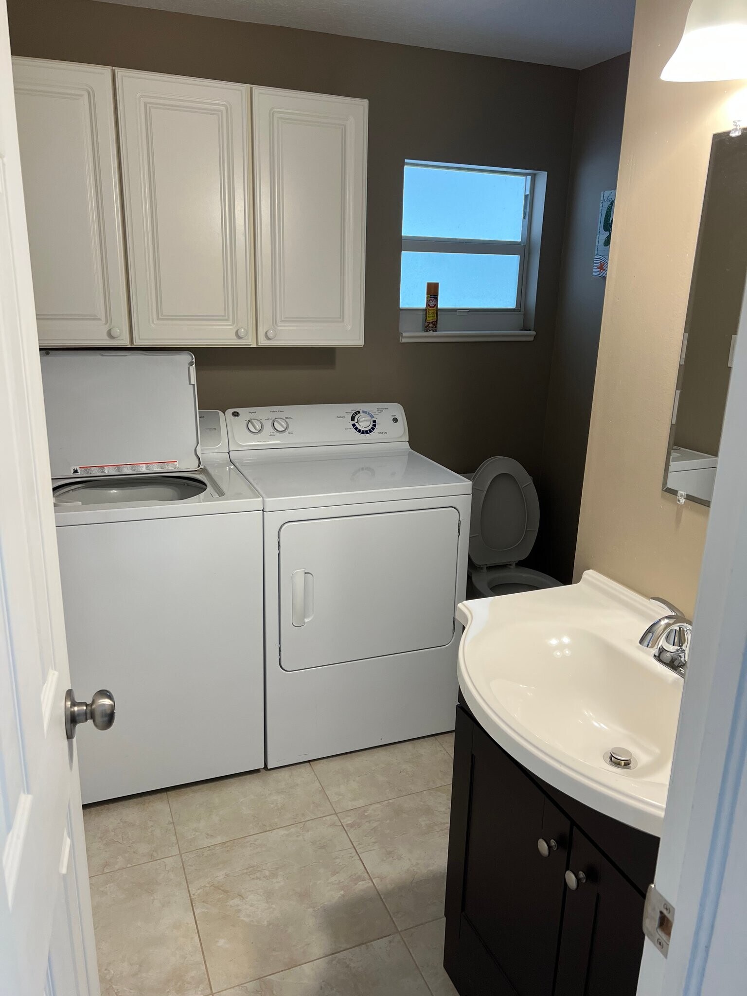 Building Photo - 1655 27th Ave