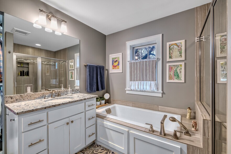 Building Photo - 5050 Manitou Rd