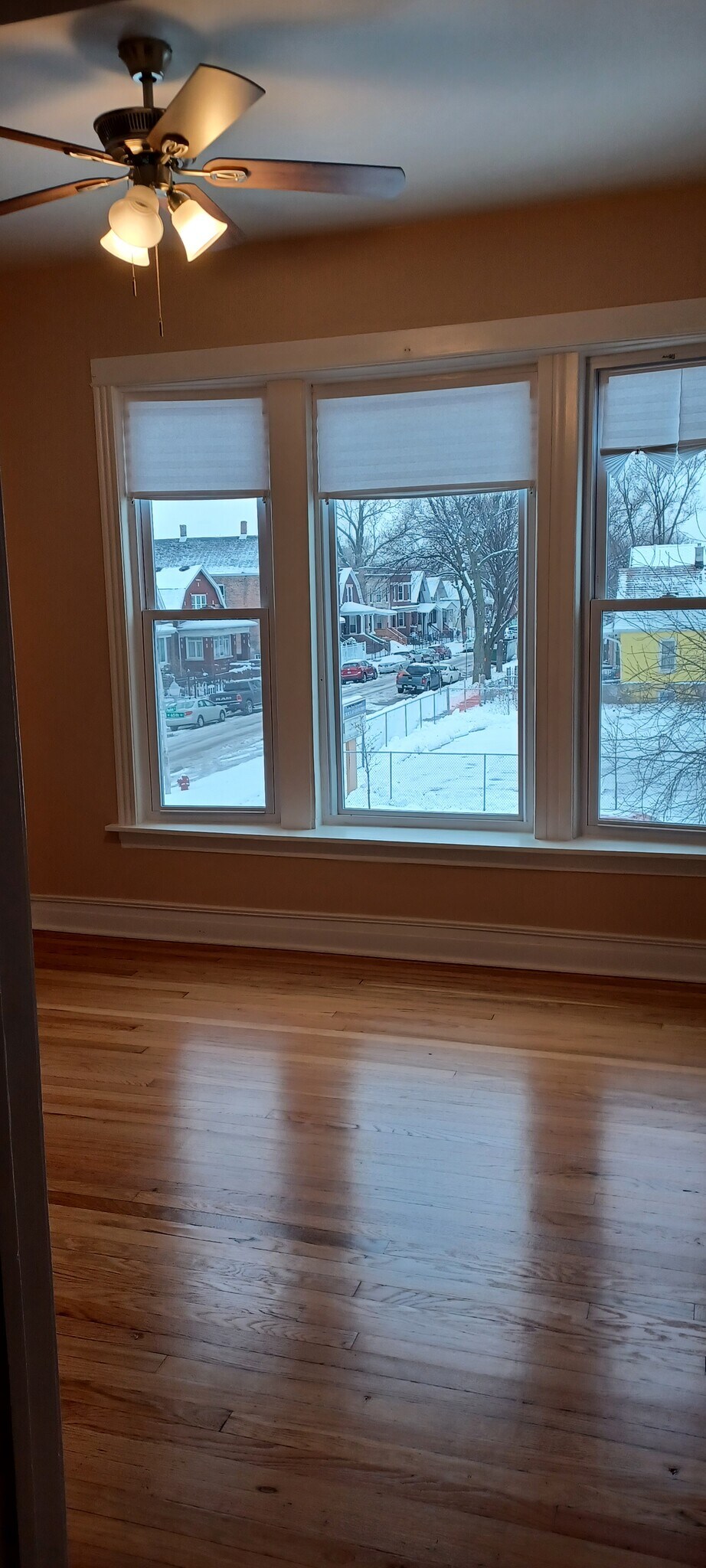 Building Photo - 6458 S Paulina St