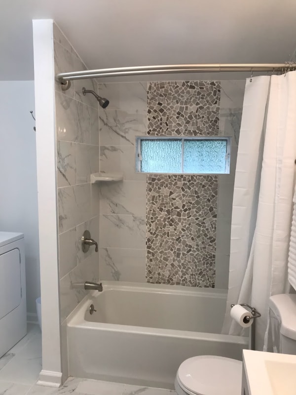 Building Photo - 4012 Meadow Rd